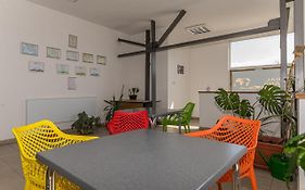 Hostel Ghimbav Airport